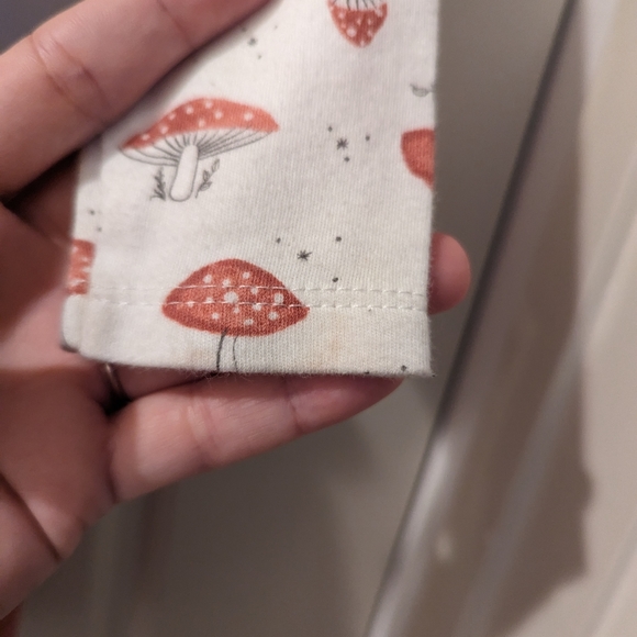 ✨SOLD✨Rabbit + Bear Emily and Oliver mushroom outfit long sleeve jumper bow. - Picture 4 of 7